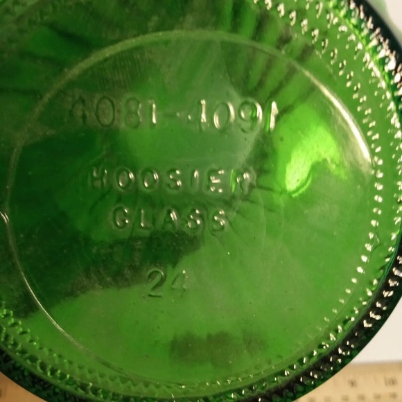 Vintage MCM Hoosier‎ Glass Vase Emerald Green 4081 4091 Ribbed 9.5" Midcentury - Picture 4 of 4